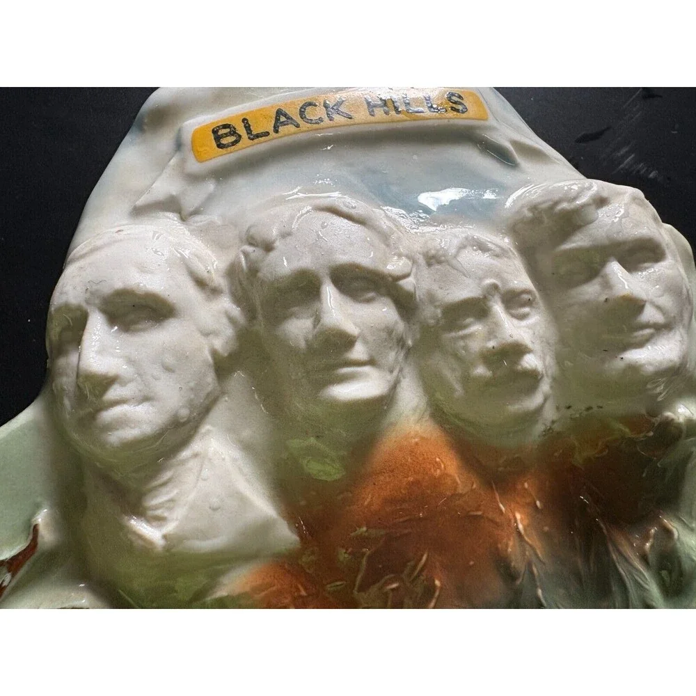 1969 Mt Rushmore Black Hills Jim Beam Whiskey Decanter Liquor Empty Bottle